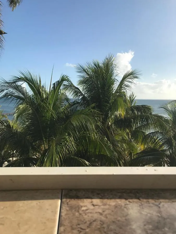 Front Beach Private Room With Shared Bathroom Cancún Appartement