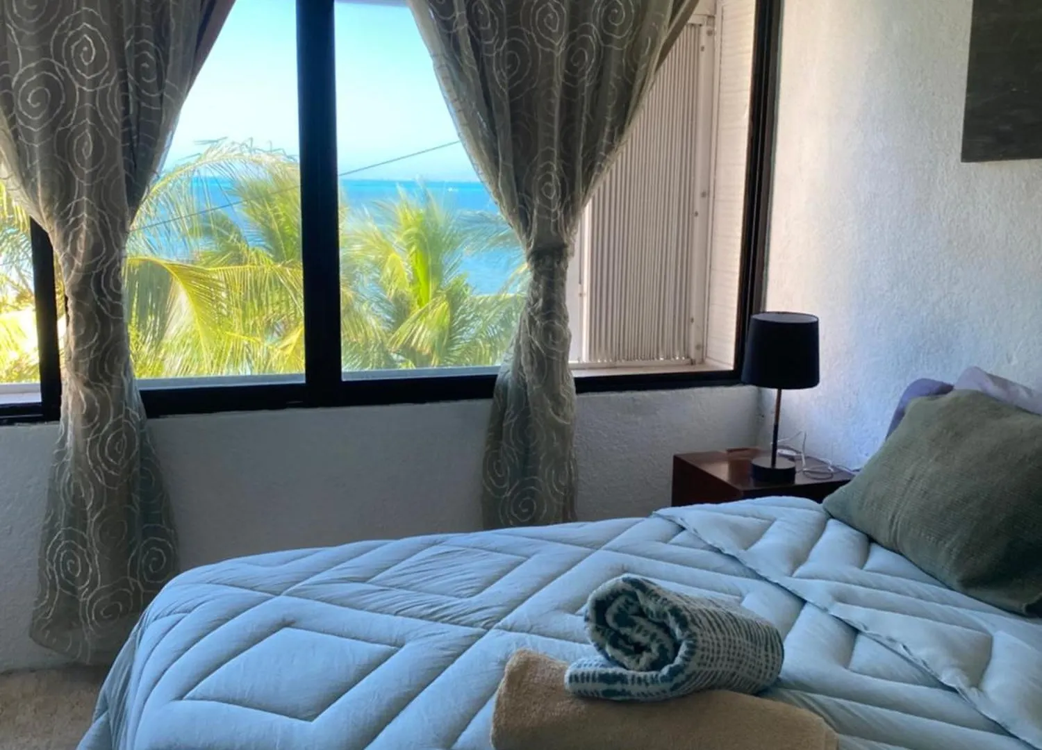 Appartement Front Beach Private Room With Shared Bathroom Cancún