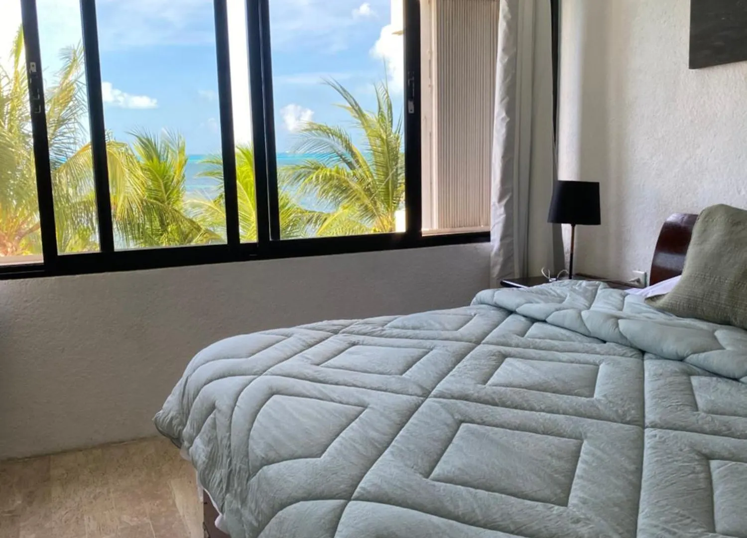 Front Beach Private Room With Shared Bathroom Cancún Appartamento