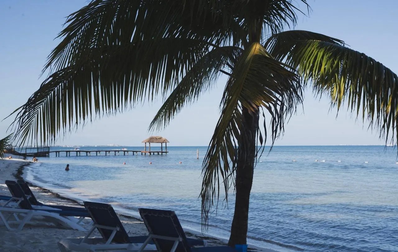 Apartment Front Beach Private Room With Shared Bathroom Cancun Mexico